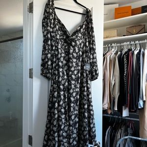 Lulus sweetheart black and white floral midi dress